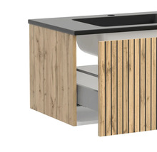 Moderner Waschtischunterschrank mit Holzlamellen-Front, dunkelgrauem Waschbecken und Einblick in das offene Schubladensystem.