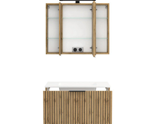 Badezimmermöbel-Set mit offenem Spiegelschrank, Glaseinlegeböden, Steckdose und Waschbeckenunterschrank in Holzoptik mit Lamellen-Front.