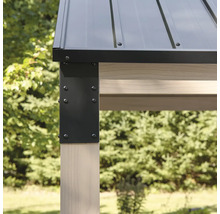 Detailansicht einer Pavillonkonstruktion mit Metaldach und Holzpfosten