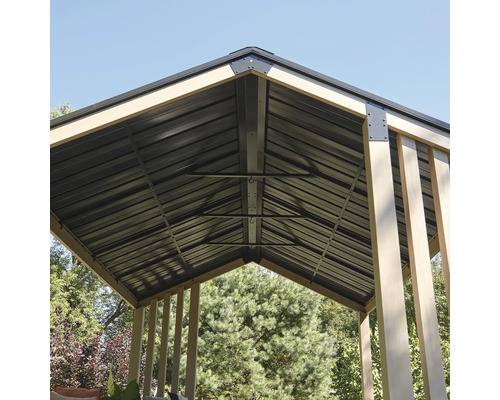 Detailansicht des Daches eines Pavillons aus Metall.