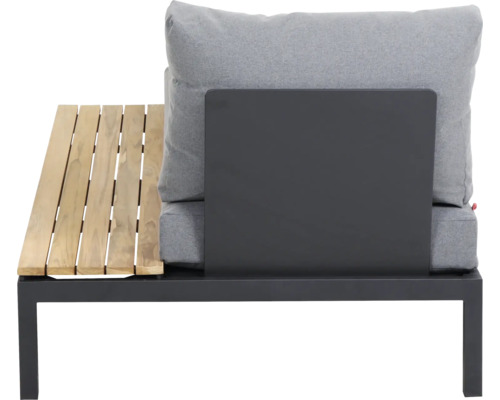 Rückansicht eines Lounge-Sofa Moduls mit Holztisch, Metallrückenlehne und grauen Kissen.