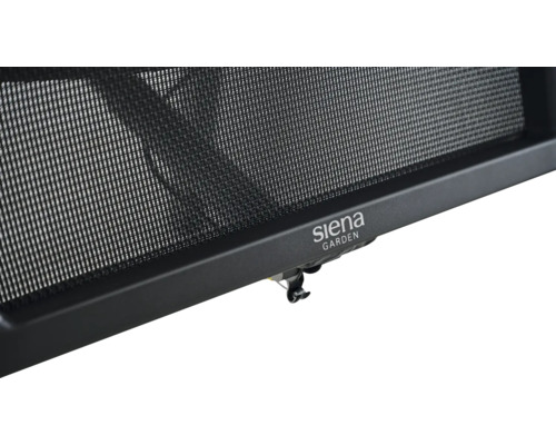 Detail eines Gartenmöbels mit Netzgewebe und Siena Garden Logo.