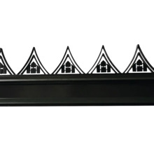 Zaunspitze aus Metall mit dekorativem Muster