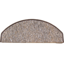 Halbrunde Treppenstufe aus Teppich mit Umrandung