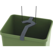 Grüner Pflanzkübel mit Aufhängung