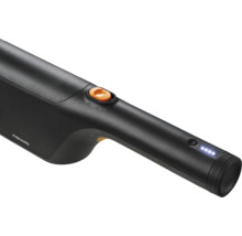 Fiskars Logo. Akku-Gartenschere im Detail.