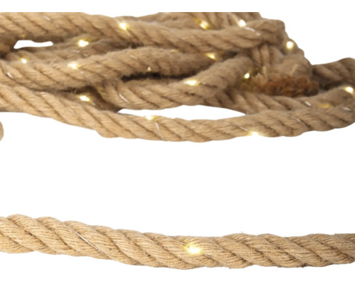 Hanfseil mit integrierter LED-Lichterkette für dekorative Beleuchtung.