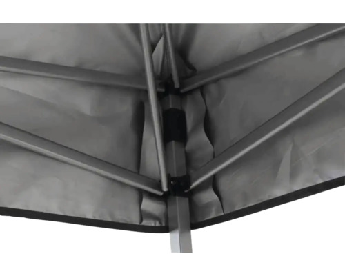 Detailansicht vom Gestänge eines Pavillons.