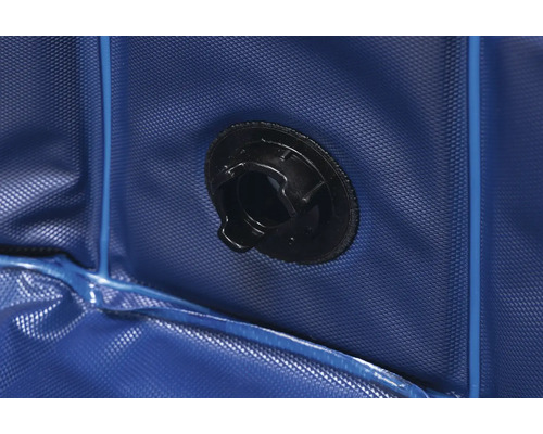 Detailansicht eines blauen Pools mit Ablassventil