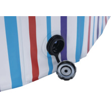 Detailansicht eines aufblasbaren Whirlpools mit Ventil und Streifenmuster