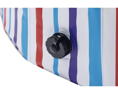 Detailansicht eines aufblasbaren Pools mit farbigen Streifen und Ventil