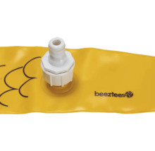 Beetztees Logo auf gelbem Produkt