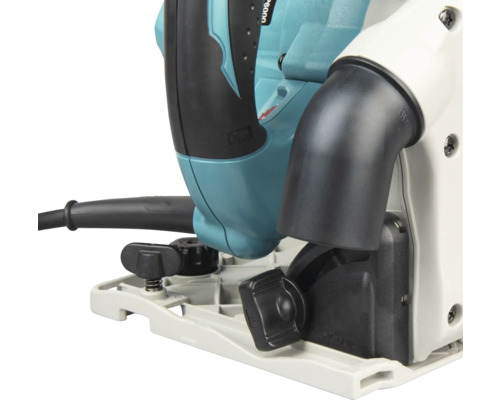 Detailansicht einer Handkreissäge in Blau, Schwarz und Weiß mit Absaugstutzen, Handgriff und Grundplatte aus Kunststoff und Metall.