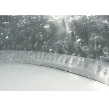 Detailansicht eines Sprudelbades mit Luftblasen