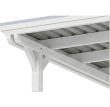 Detail einer Carport-Eckverbindung aus Holz mit Dachsparren und Wellplatten.