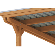 Detailaufnahme einer Holzkonstruktion für ein Carport oder Terrassendach mit Pfosten, Kopfband und Wellplatten.