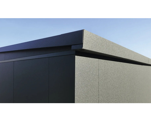 Detailansicht eines Gerätehauses mit matter Oberfläche