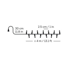 Maßzeichnung einer Lichterkette: Zuleitung 30 Zentimeter, Lampenabstand 2,5 Zentimeter, Gesamtlänge circa 4 Meter.