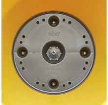 Unterseite eines elho Blumentopfs mit 25 cm Durchmesser und 5,5 Liter Volumen mit Drainagelöchern.