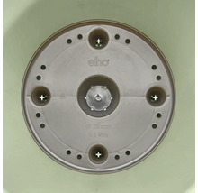 Innenansicht des Bodens eines elho Kunststoff-Blumentopfs mit elho Logo, Durchmesser 25 Zentimeter und Volumen 5,5 Liter.
