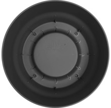 Draufsicht in das Innere eines runden elho Kunststoff-Blumentopfs mit Entwässerungsöffnungen und elho Logo.