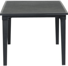 Quadratischer Gartentisch aus Kunststoff in Anthrazit mit Tischplatte in Holzlattenoptik.