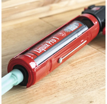 Liquix Pro 1 Auspresspistole für Verbundmörtel mit Kartusche und Mischdüse.