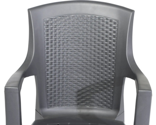 Gartenstuhl aus Kunststoff in Anthrazit mit Rückenlehne in Flechtoptik und Armlehnen.