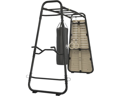Modulares Fitnessgerüst mit Hangelstangen, Boxsack, Turnringen, Dip-Barren und Kletterwand.