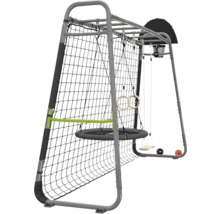 Multifunktionales Klettergerüst aus Metall mit Fußballtor, Basketballkorb, Nestschaukel, Schaukelsitz und Turnringen.