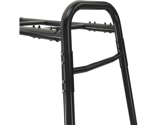 Detailansicht eines schwarzen Metallgestells für Regalsysteme mit Rohrrahmen und sichtbaren Verschraubungen.