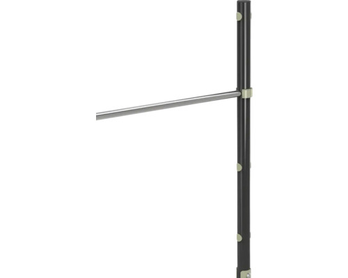 Schwarzer Zaunpfosten aus Metall mit silberner Querstrebe und Befestigungsschellen für einen Gartenzaun.