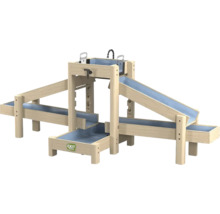 Wasserbahn aus Holz mit mehreren Ebenen, Rinnen und Becken für Kinder im Garten, EXIT Toys Logo.