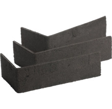Anthrazitfarbene Eckriemchen in L-Form aus strukturiertem Material für die Wandverkleidung.