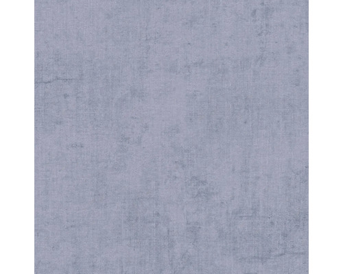 Tapete in Flieder mit feiner Textur und unregelmäßiger Oberfläche.