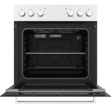 Einbaubackofen mit geöffneter Tür, Bedienblende aus Edelstahl mit sechs Drehreglern, schwarzer Innenraum mit Rost und Backblech.