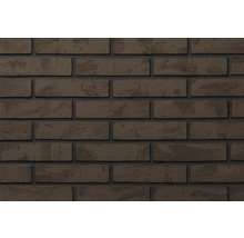 Dunkelbraune, strukturierte Klinkerriemchen in Ziegeloptik für die Wandverkleidung mit dunklen Fugen.