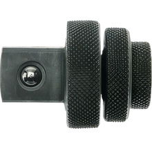 Steckschlüssel-Adapter aus Metall mit gerändelten Griffflächen und Kugelverriegelung am Vierkant.