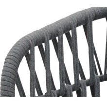 Detail der Rückenlehne mit Seilgeflecht auf einem Metallrahmen.