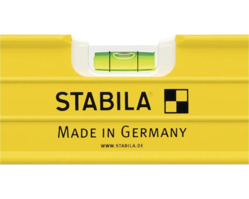 Detailansicht einer Stabila Wasserwaage mit horizontaler Libelle, Stabila Logo und Aufschrift Made in Germany.