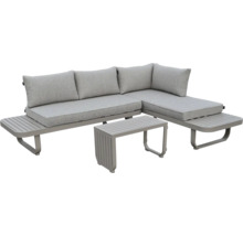 Gartenlounge-Set bestehend aus Ecksofa mit integrierten Ablagen und Couchtisch, Gestell aus grauem Metall, graue Polsterkissen.