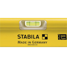 Detailansicht einer Stabila Wasserwaage mit Libelle, Stabila Logo und Herkunftsbezeichnung.