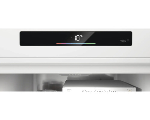 Digitalanzeige eines Gefrierschranks mit minus 18 Grad Celsius und LED-Innenbeleuchtung.