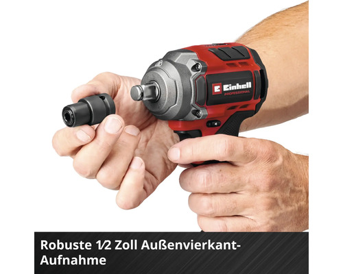 Einhell Akku-Schlagschrauber mit robuster einhalb Zoll Außenvierkant-Aufnahme und Hand, die einen Steckschlüsselaufsatz hält.