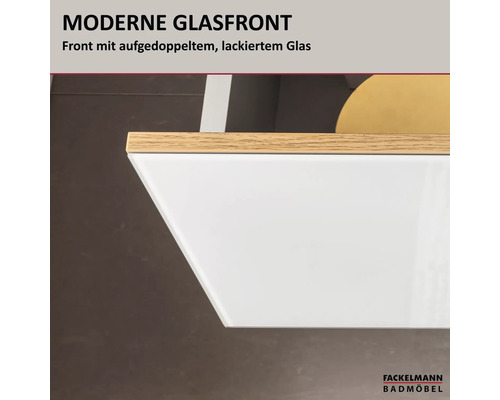 Detail einer modernen Schrankfront mit aufgedoppeltem, lackiertem Glas und Kante in Holzoptik, Fackelmann Badmöbel Logo.