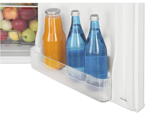 Kühlschrank-Türabsteller aus transparentem Kunststoff mit Glasflaschen für Saft und Wasser.