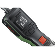 Bosch Akku-Druckluftpumpe EasyPump mit digitalem Display und Bedientasten.