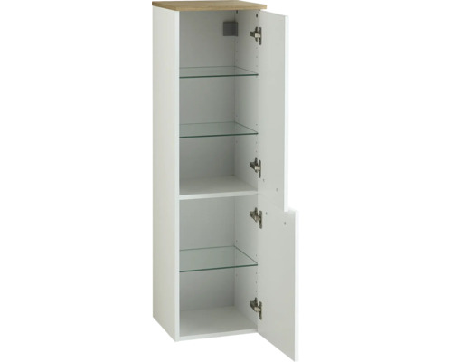 Badezimmer-Hochschrank in Weiß mit Abdeckplatte in Eiche-Dekor, drei Glaseinlegeböden und geöffneten Türen.
