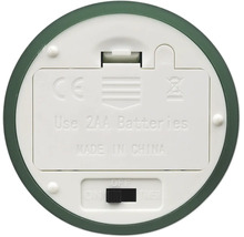 Unterseite eines Geräts mit Batteriefach für zwei AA-Batterien, Wahlschalter für Ein, Aus und Timer, CE-Kennzeichnung und Entsorgungshinweis.