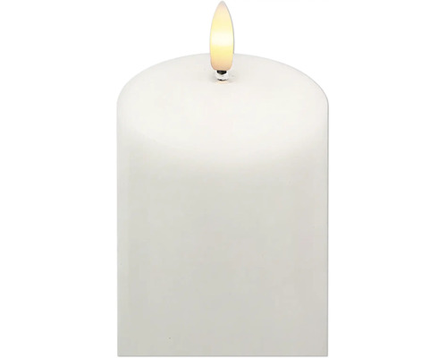 LED-Stumpenkerze in Weiß mit realistischer Flammenoptik.